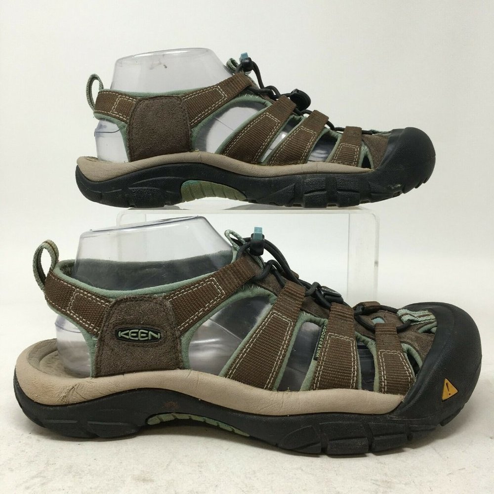KEEN Sandals Womens 9 Newport H2 Water Shoes Waterproof Brown Slip On Closed Toe